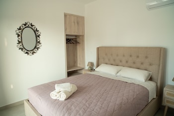 hello village chania