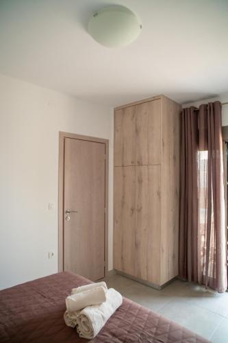 hello village chania