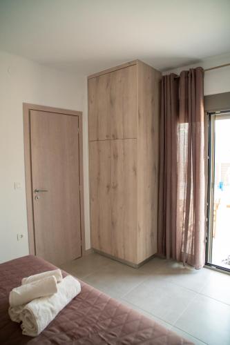 hello village chania