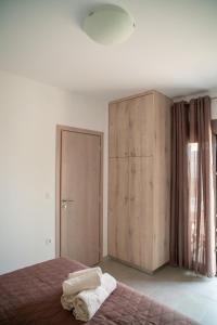 hello village chania