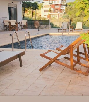 hello village chania