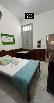 hotel sacra familia
