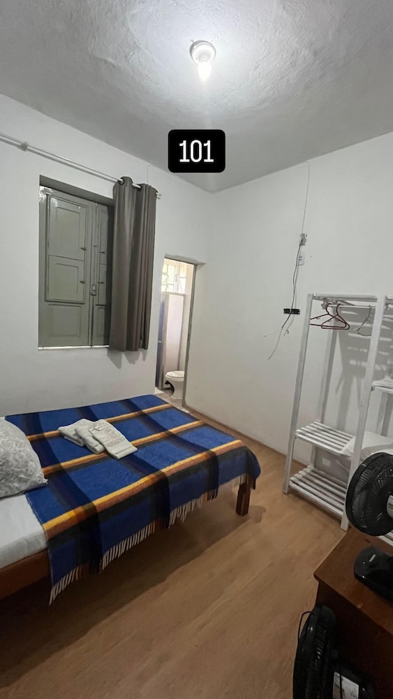 hotel sacra familia