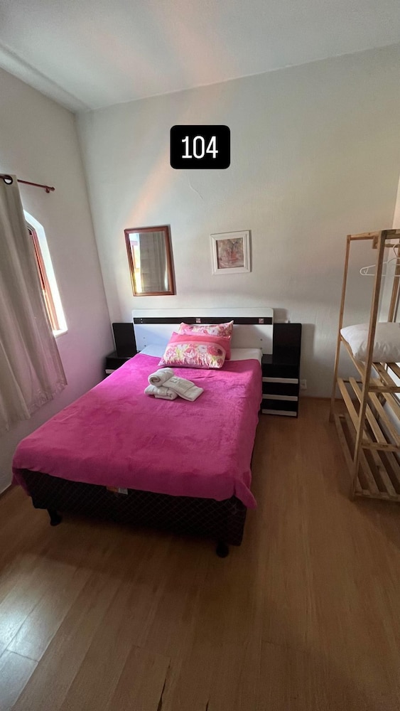 hotel sacra familia