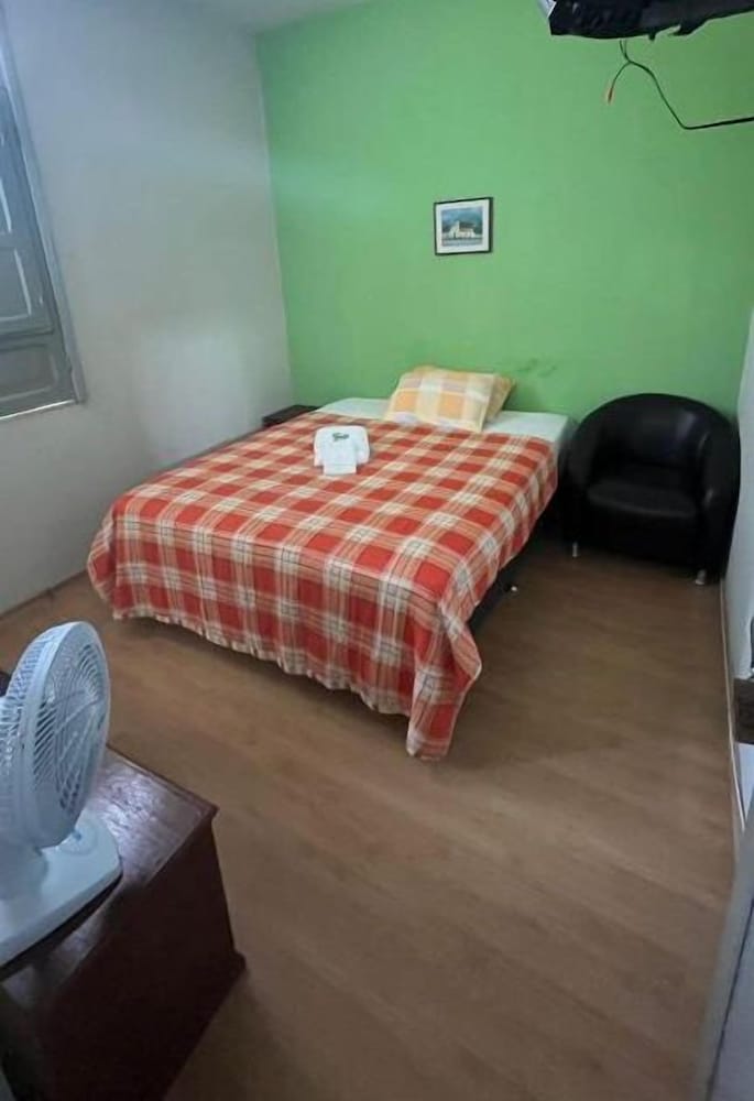 hotel sacra familia