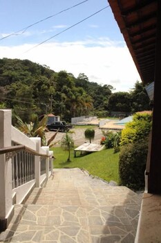 hotel sacra familia
