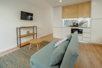 courtyard oporto design apartment k with terrace