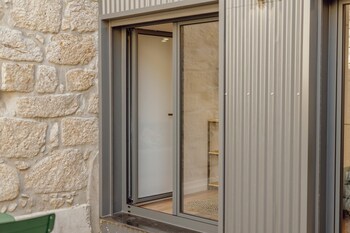 courtyard oporto design apartment k with terrace