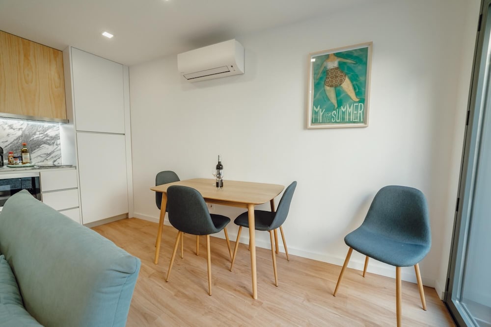 courtyard oporto design apartment k with terrace