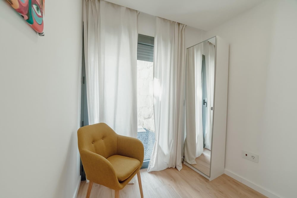 courtyard oporto design apartment k with terrace