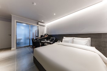 rest hotel