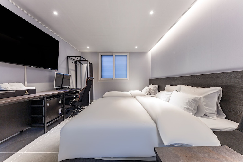 rest hotel
