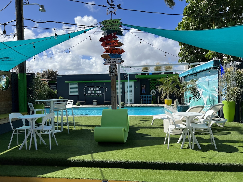 nomada beach hostel adult only