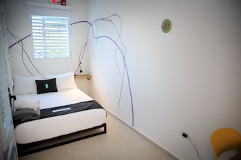 nomada beach hostel adult only
