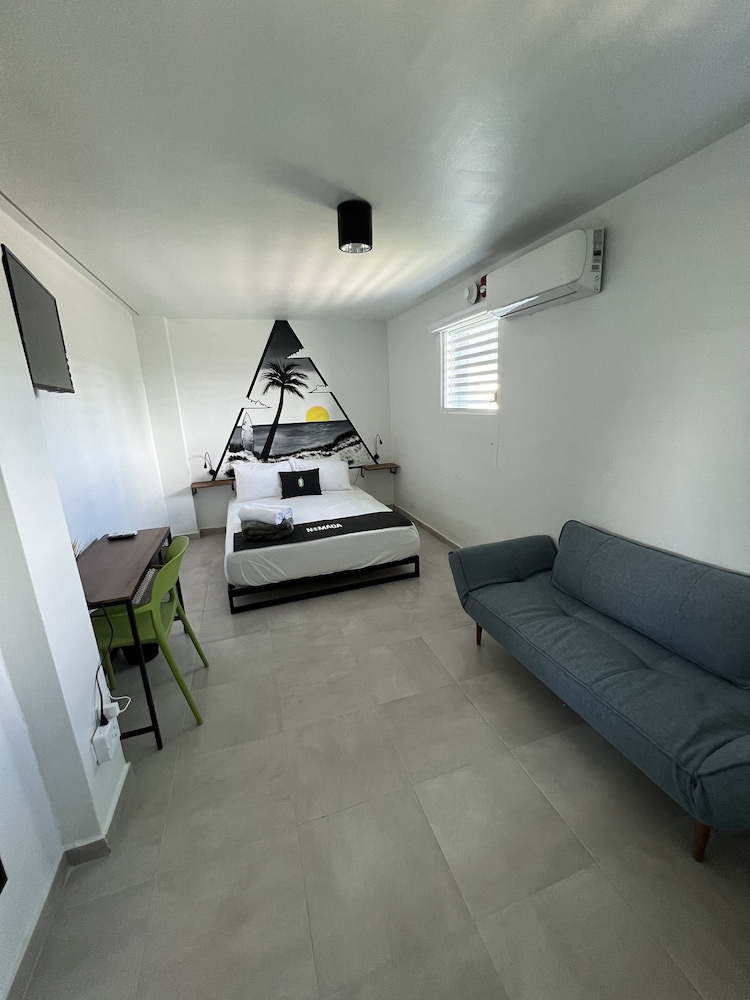 nomada beach hostel adult only
