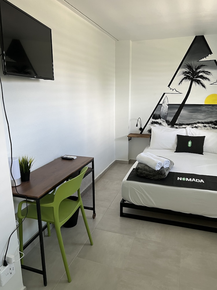 nomada beach hostel adult only