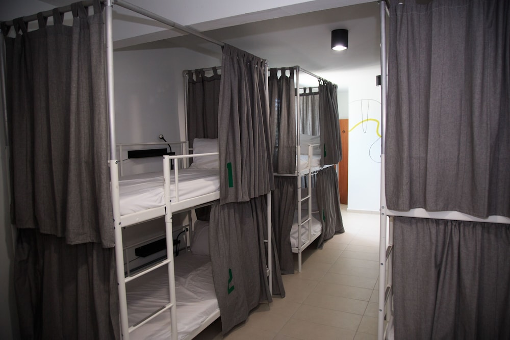 nomada beach hostel adult only
