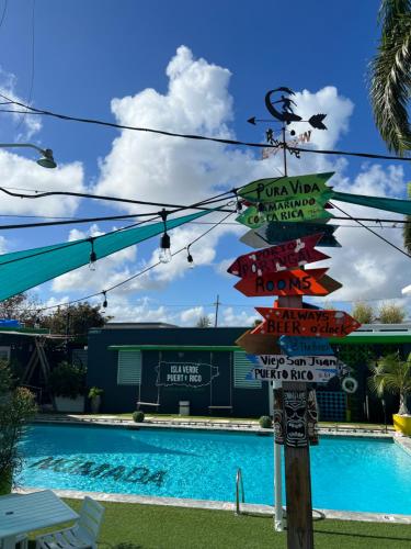 nomada beach hostel adult only