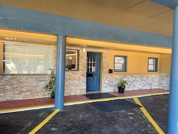 royal inn