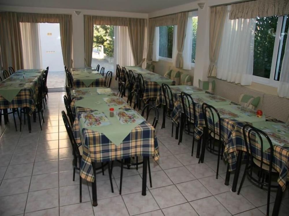 daniel hotel