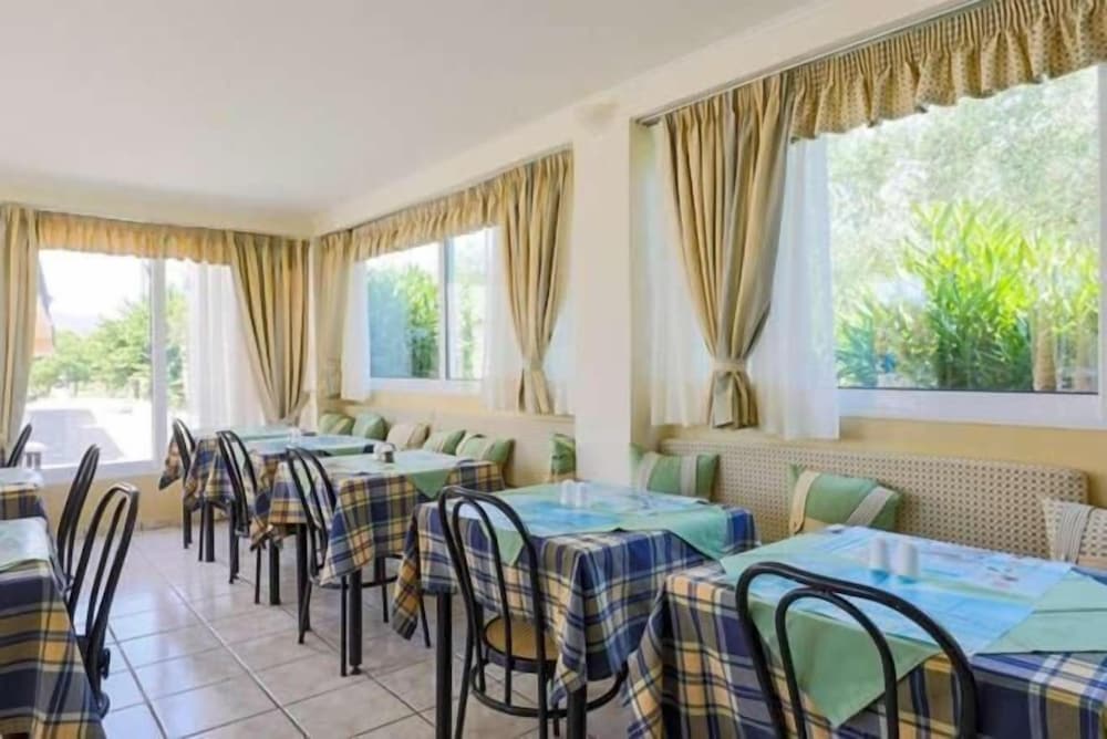 daniel hotel
