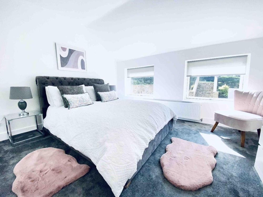 exclusive 4 bed house 10 minutes from newcastle