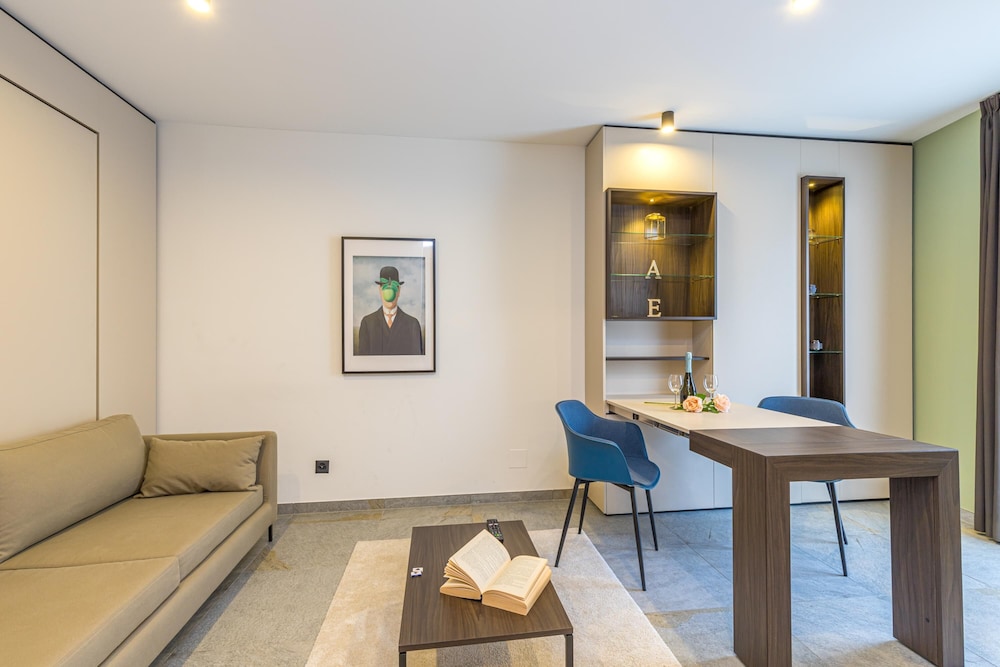 icon h 206 suite micro living