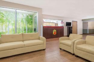 Super 8 By Wyndham Cedar City,Utah>>Cedar City,2 star