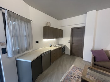 utopia luxury suites