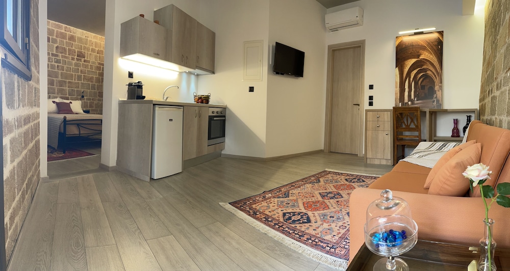 utopia luxury suites