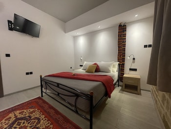 utopia luxury suites