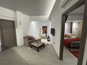 utopia luxury suites