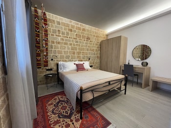 utopia luxury suites