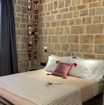 utopia luxury suites