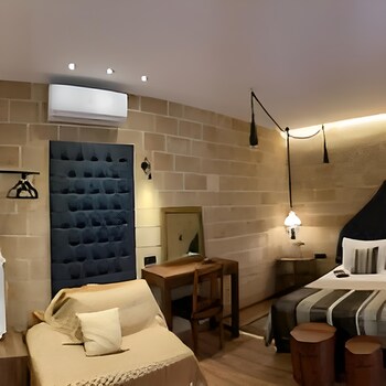 utopia luxury suites