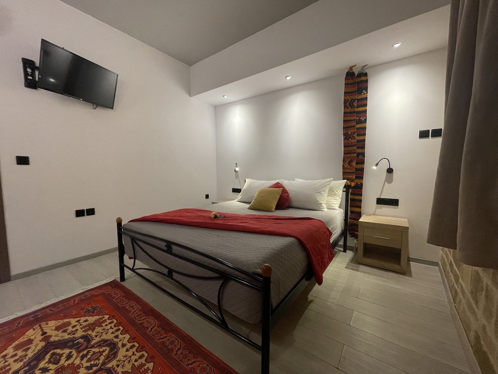 utopia luxury suites