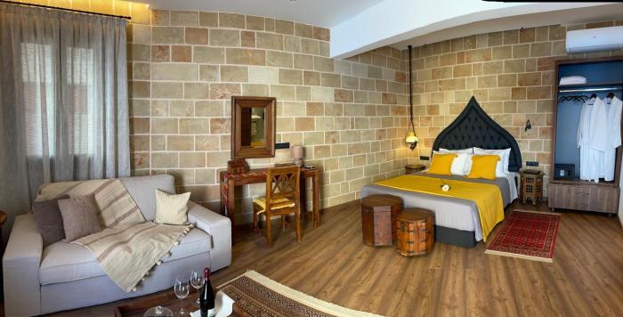 utopia luxury suites