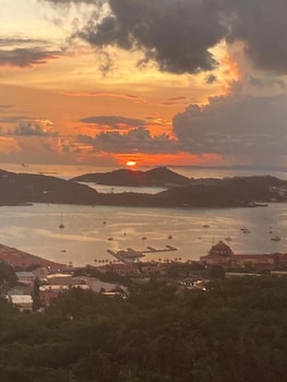 st thomas