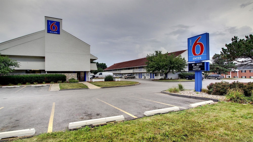 motel 6 cedar rapids ia