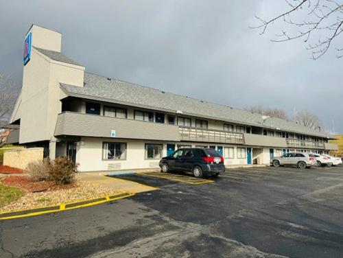 motel 6 cedar rapids ia