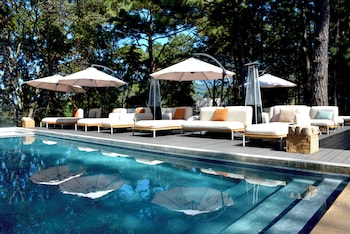 fishers house hotel