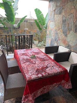 self contained master bedroom apartment in tema