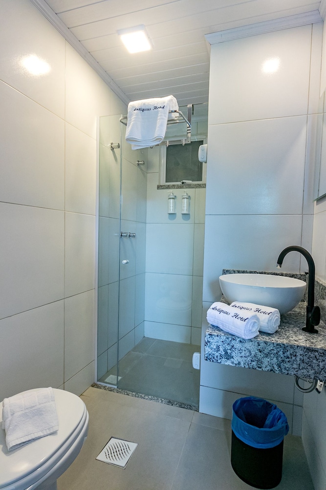 antiquus aparthotel