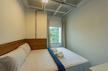 antiquus aparthotel
