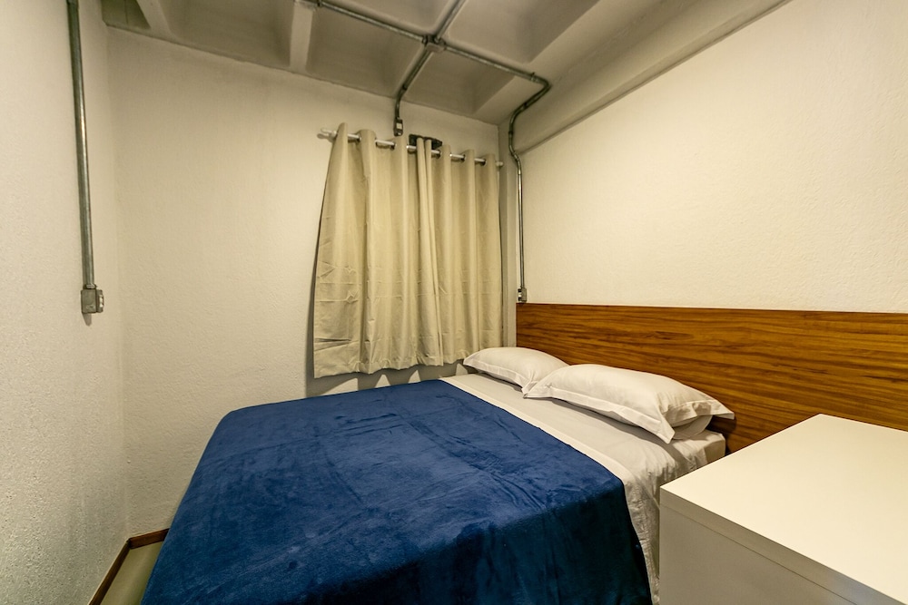 antiquus aparthotel