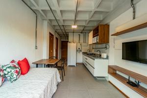 antiquus aparthotel