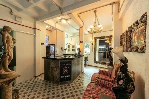 antiquus aparthotel
