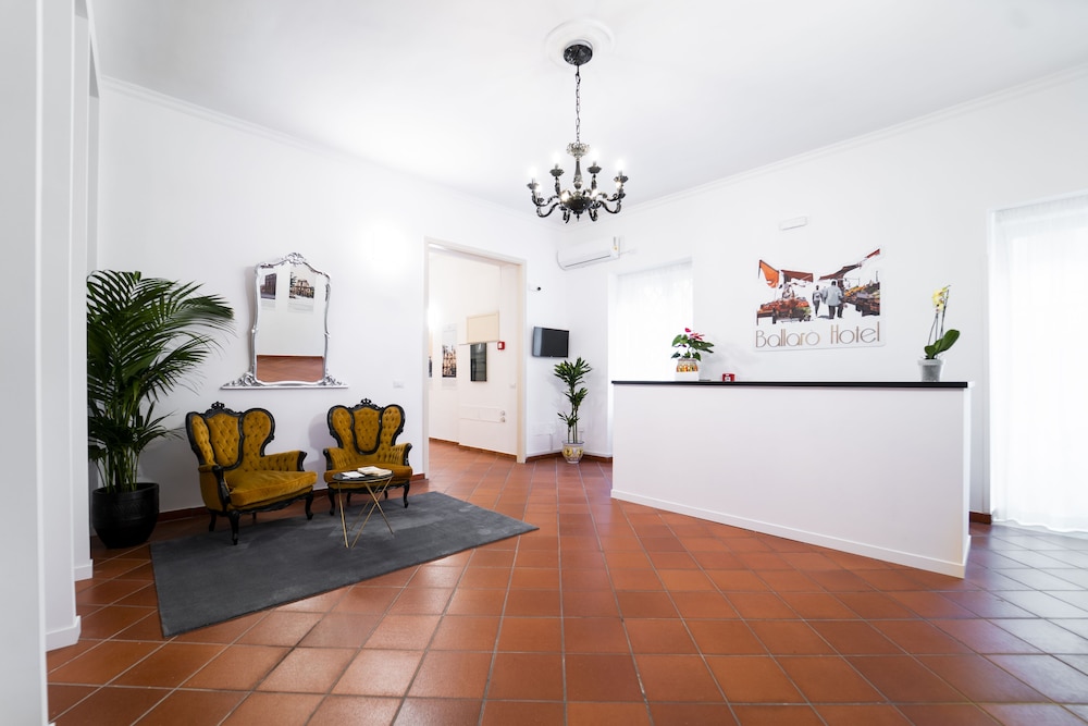 ballaro hotel