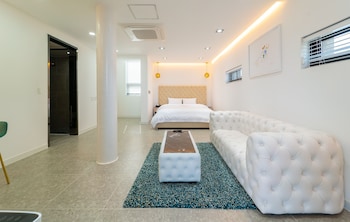 blue mango pool villa and resort