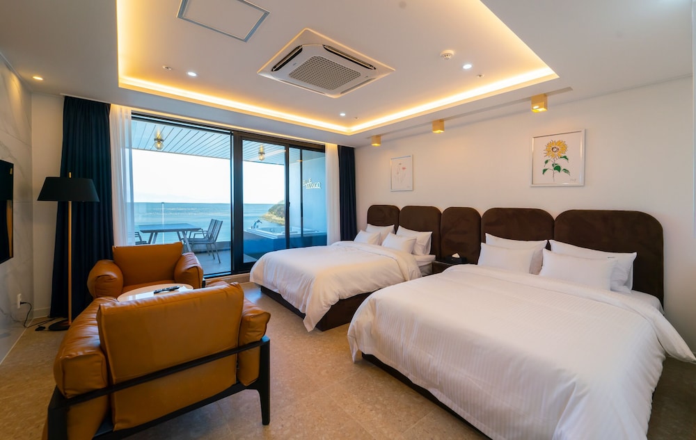 blue mango pool villa and resort